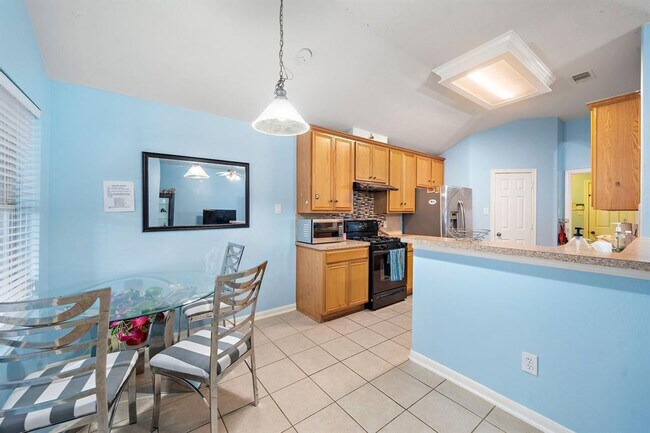 Building Photo - 13211 Boxwood Terrace Dr