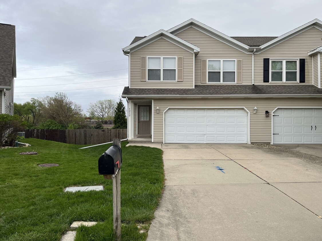 Foto principal - 1212 Beacon Hill Ct