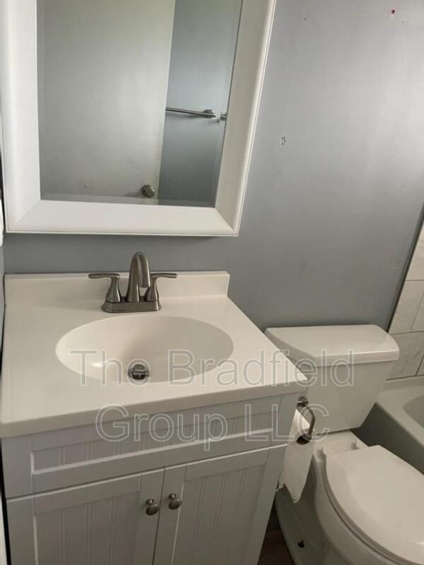 Foto del edificio - 6153 Farmborough Dr