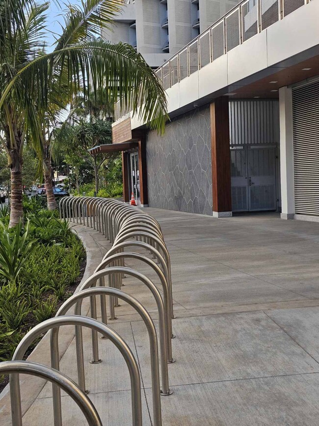 Building Photo - 1500 Rycroft St