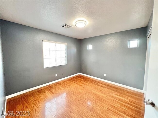 Building Photo - 337 Bright Sumac Ct