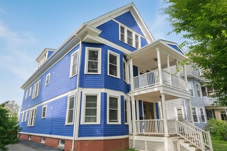 Building Photo - 276 Willow St