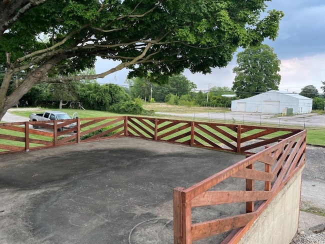 Building Photo - 1322 Emery Xing Rd