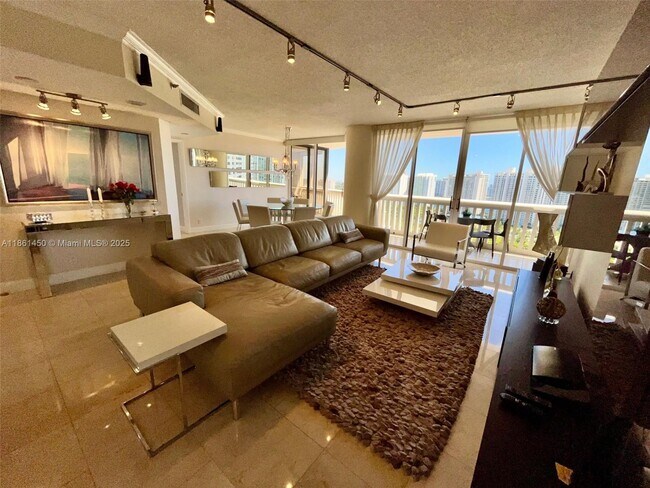 Foto del edificio - 1000 W Island Blvd