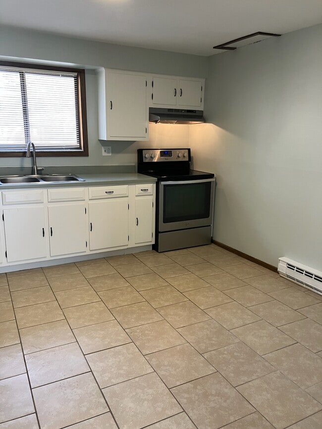 Foto del edificio - 370 Villabrook Dr