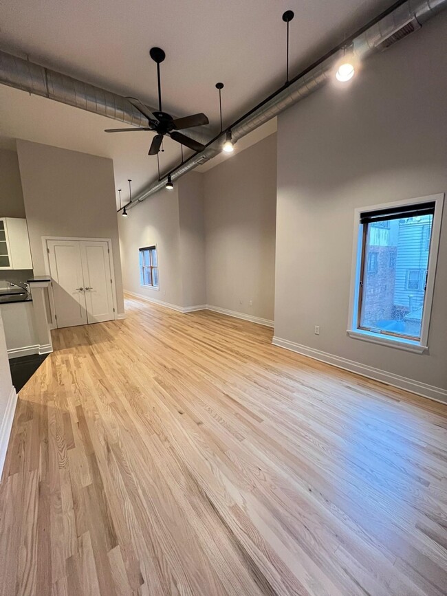 Building Photo - 338 Grove St