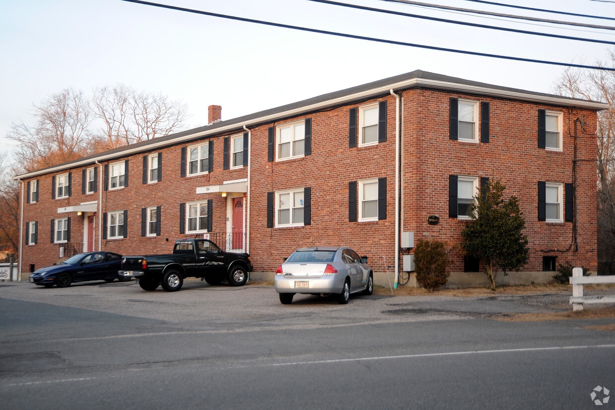 264 Dean St, Norwood, MA 02062 Apartments in Norwood, MA