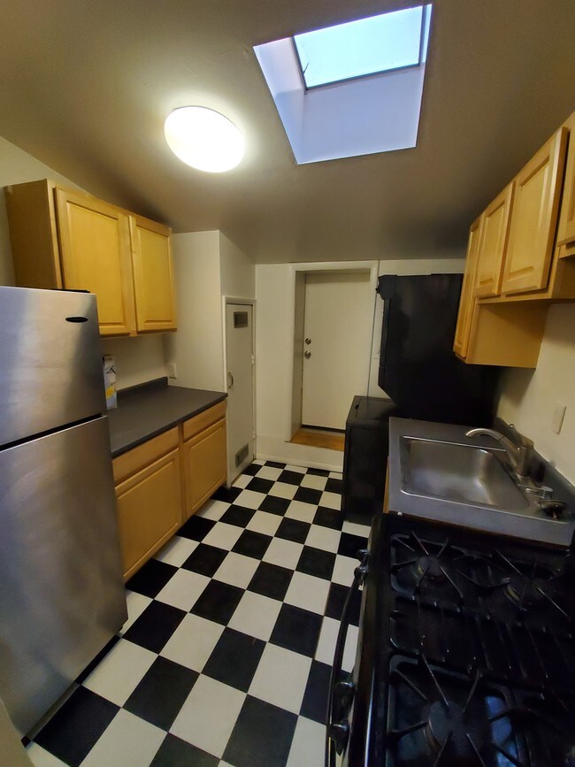 Foto del edificio - 2018 Fountain St