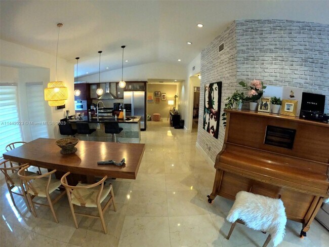 Foto del edificio - 9700 NW 51st Ln