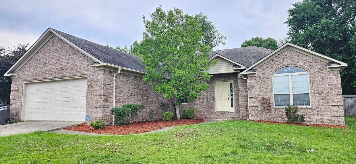 Foto principal - 1813 Airborn Dr