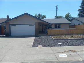 Building Photo - 360 Lovers Ln