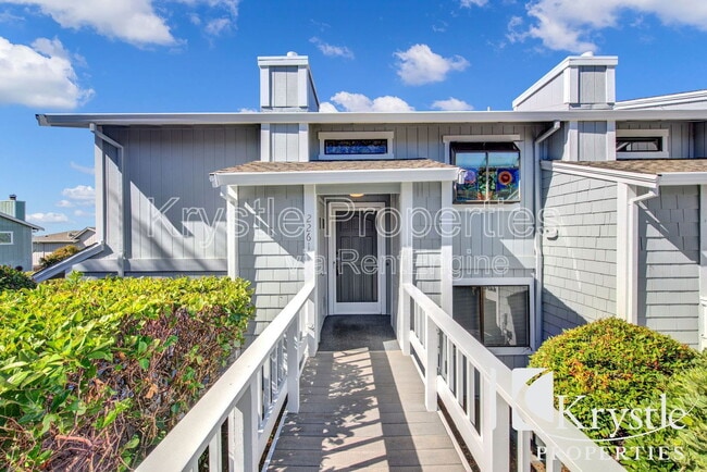 Building Photo - 2261 Clearview Cir