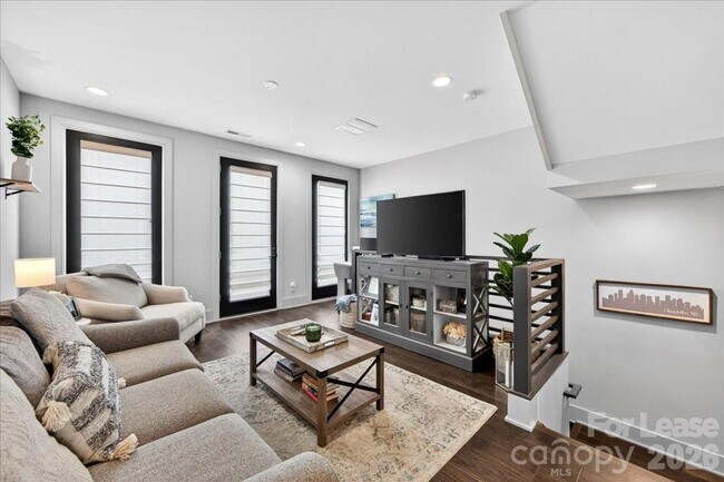 Foto del edificio - 241 Domain Way