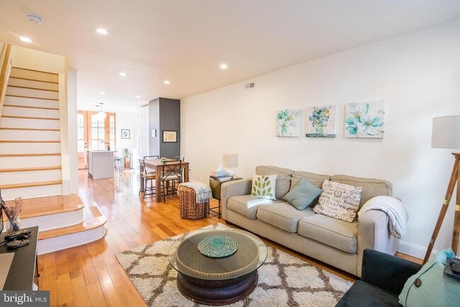 Foto del edificio - 2246 Sears St