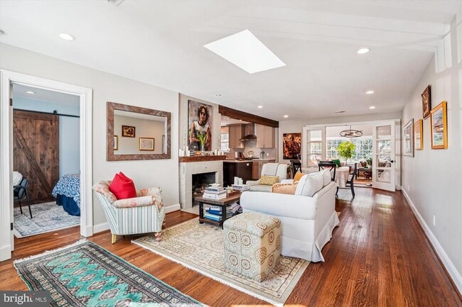 Foto del edificio - 4110 Edgevale Ct