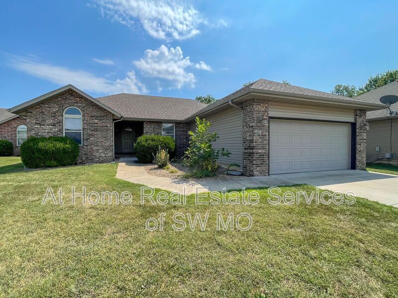 Foto principal - 1338 S Lexington Ave