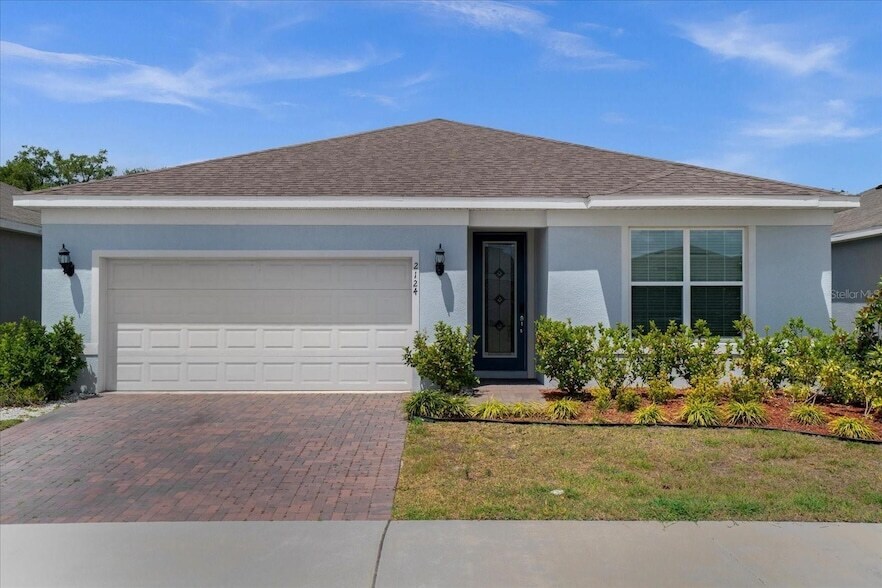 Foto principal - 2124 Live Oak Lake Rd