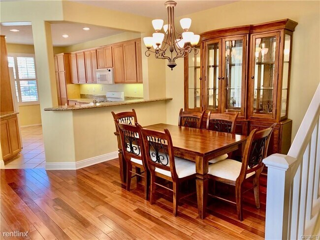 Building Photo - 3 br, 3 bath Townhome - 11506 Autumn Glen Ct