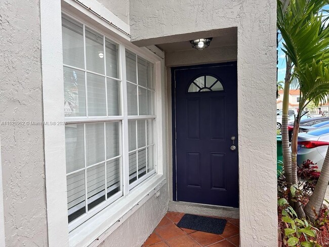 Building Photo - 2310 SW 84th Way