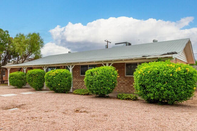 Foto del edificio - 7435 E Palm Ln