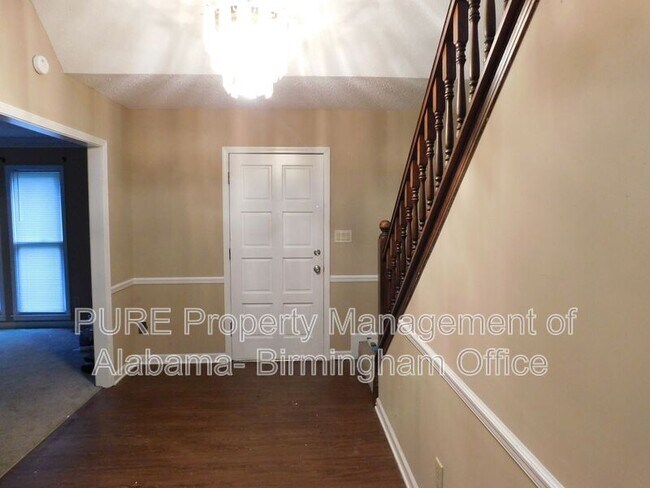 Foto del edificio - 1225 Robin Ln