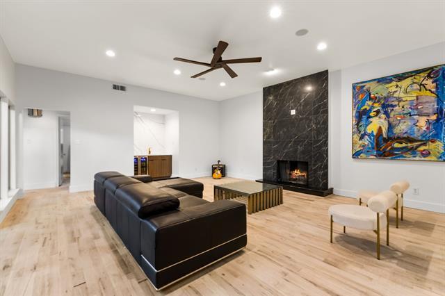 Foto del edificio - 9415 Hill View Dr