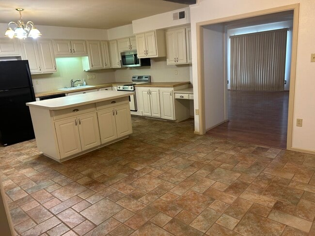 Foto del edificio - 4311 62nd St
