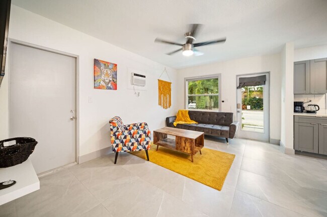 Foto del edificio - 847 NE 16th Ave