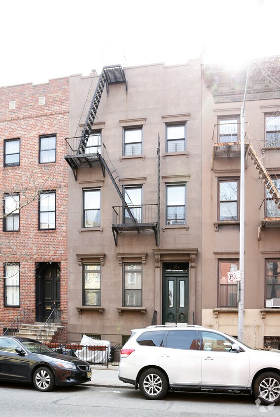 Foto principal - 559 Henry St