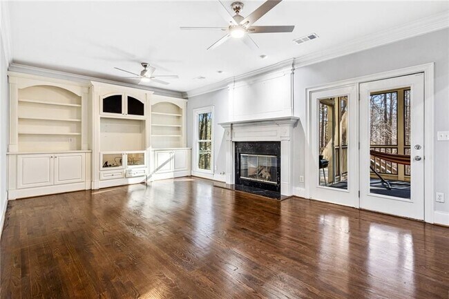 Foto del edificio - 3725 Burnt Hickory Dr