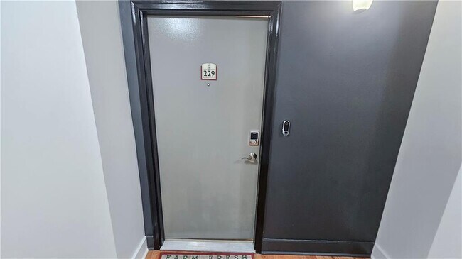 Foto del edificio - 1253 Caroline St NE