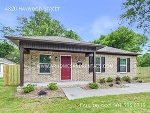Building Photo - 4820 Haywood St
