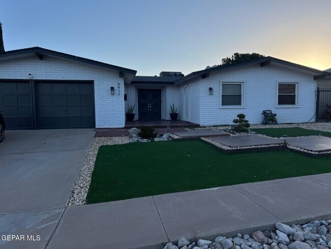 Building Photo - 6417 Los Robles Dr