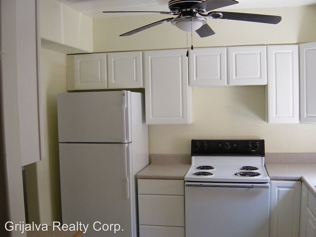 Foto del edificio - 918 E Elm St