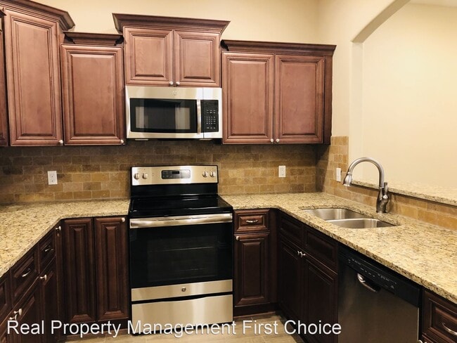 Building Photo - 9808 Mylea Cir