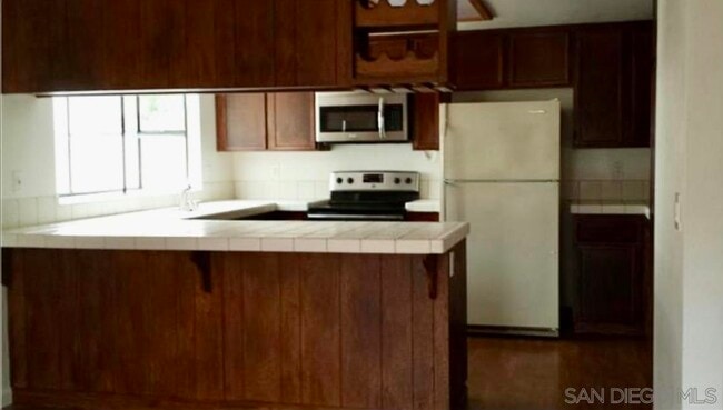 Building Photo - 2071 Sea Village Cir