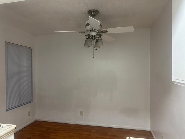 Foto del edificio - 5165 Walnut Ave