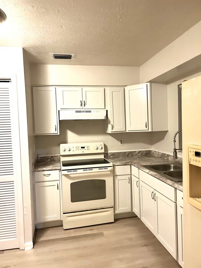 Foto del edificio - 8315 N Semmes St