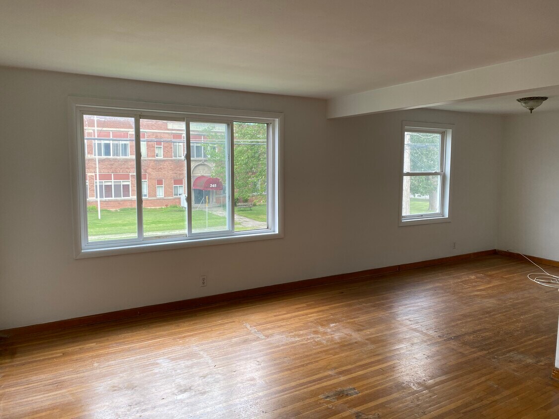 242 Delaware St Unit 2, Tonawanda, NY 14150 Apartments in Tonawanda, NY