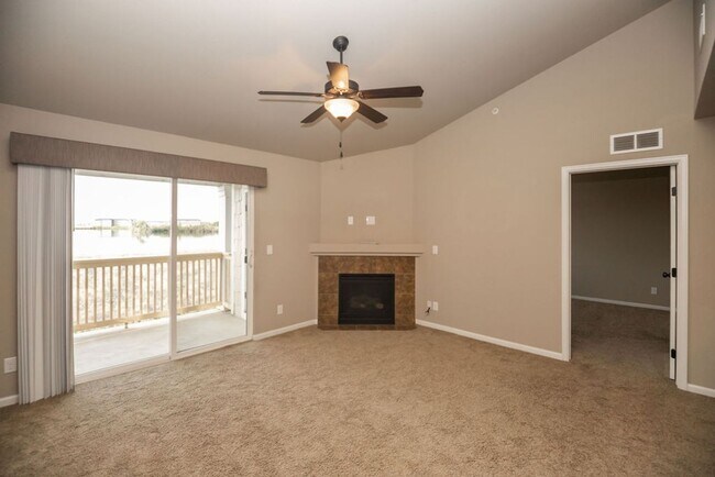 Foto del edificio - 4925 Hahns Peak Dr