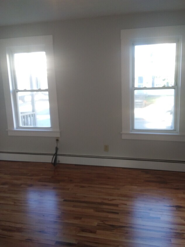 274 Pleasant St, Gardner, MA 01440 Apartments in Gardner, MA