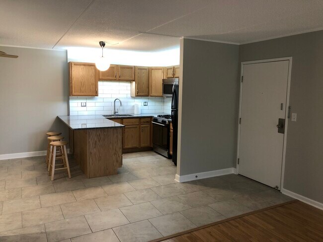 Foto del edificio - 5S070 Pebblewood Ln