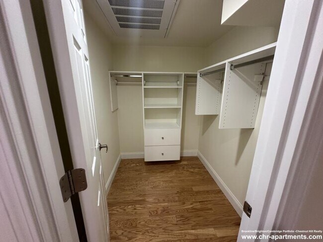 Foto del edificio - bedroom in Cambridge MA 02138