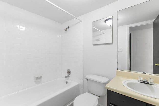 Building Photo - Terrace View