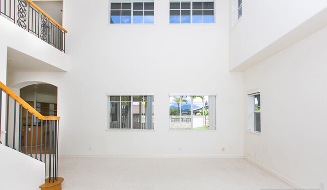 Building Photo - Mililani Mauka - 4bdrm/3bath with attached...