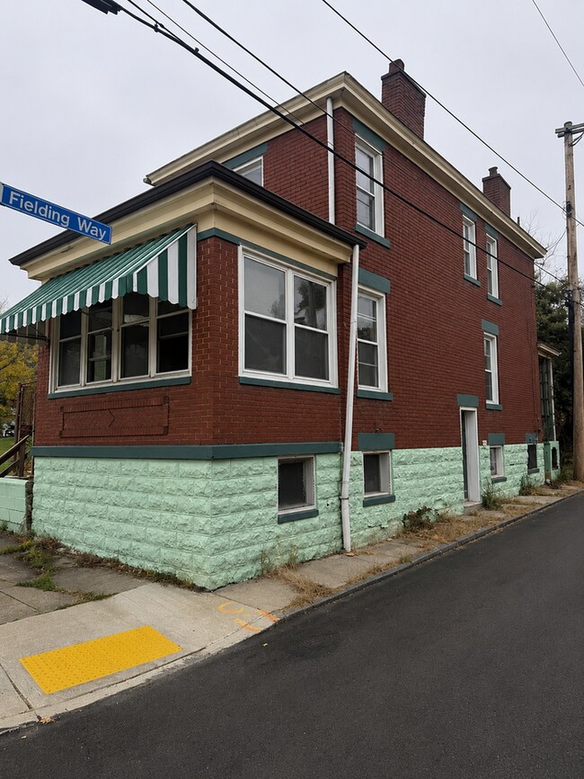 Building Photo - Charming Residential Home in Pittsburgh’s East End