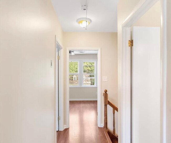 Foto del edificio - 2907 Whitney Ave