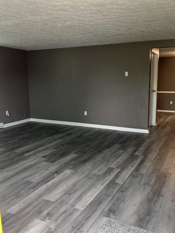 Foto principal - 1513-1515 Saratoga Dr