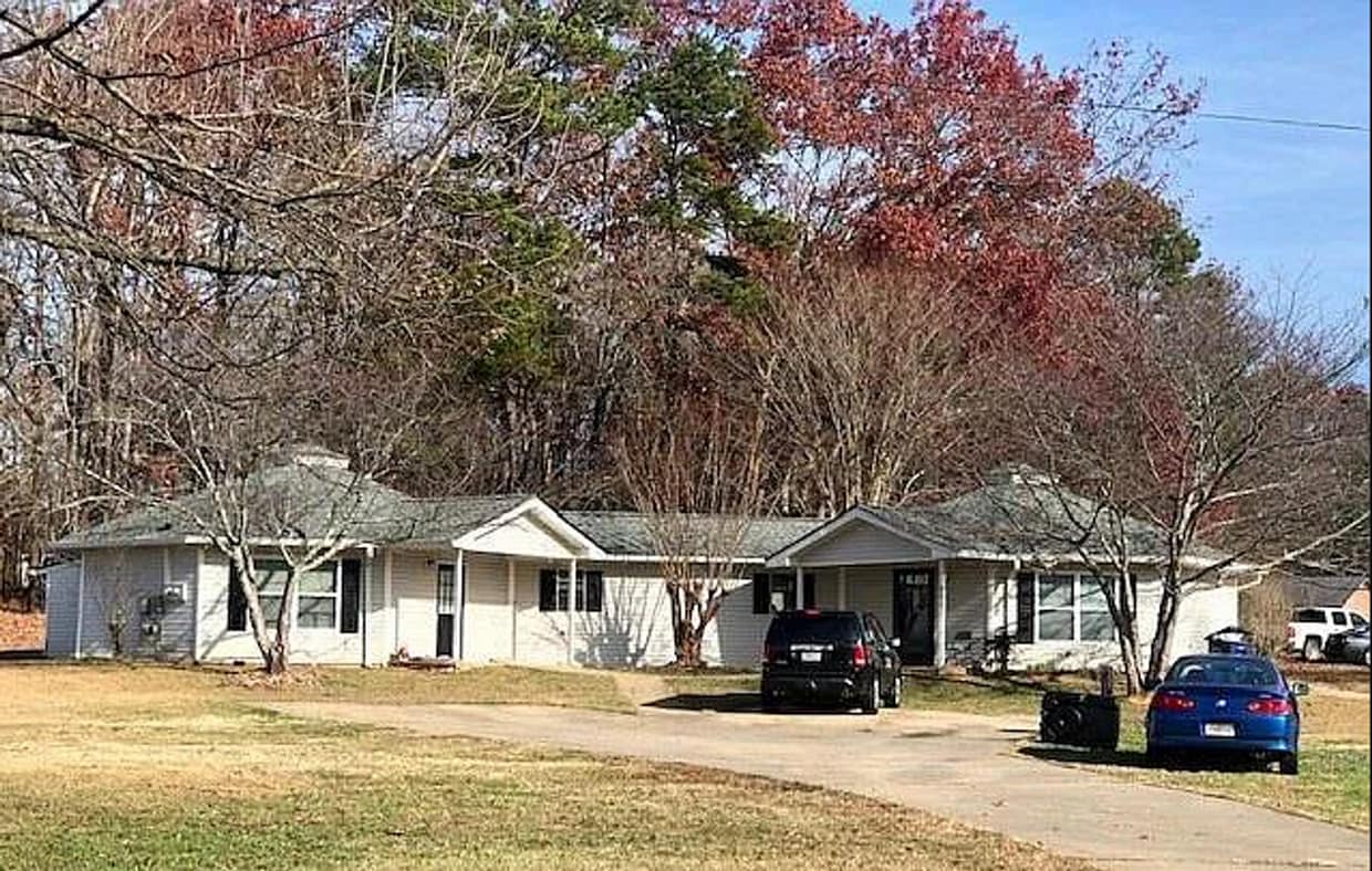 2 bed 1 bath duplex in Oconee! - 2 bed 1 bath duplex in Oconee!