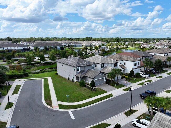 Foto del edificio - 1368 Blue Stem Ln